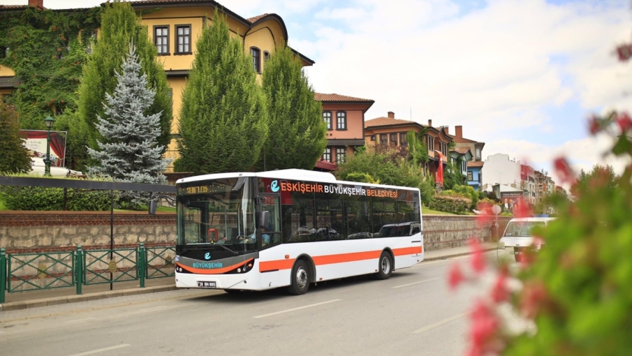 Eskişehir'de 14 otobüs hattının sefer saatleri değişiyor